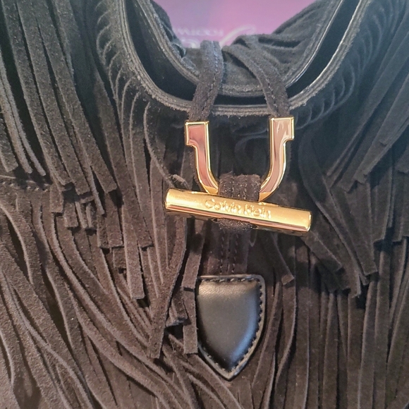 Calvin Klein black "leather" fringed shoulder bag preowned good cond inside out. - Picture 4 of 16